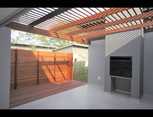 4 BEDROOM HOUSE FOR SALE IN PALM LAKES ESTATE